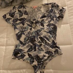 Medium bodysuit short sleeve tropical